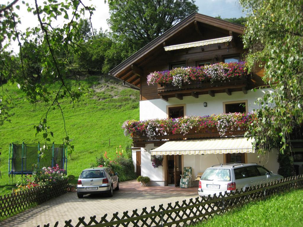 Haus Gandler Apartment Zell am See Bagian luar foto